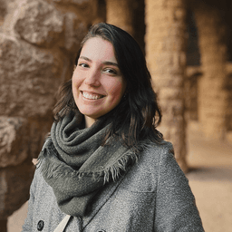 Priscila Dusi - Senior Product Designer